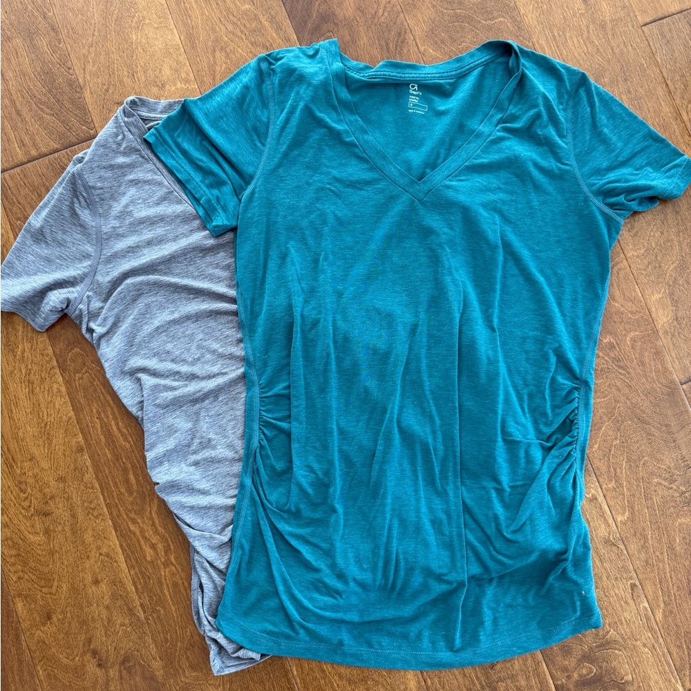 Bundle of 2 gap fit maternity shirts, sz med